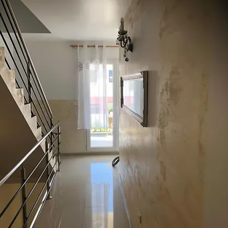 Daire Stef Lunel-Viel