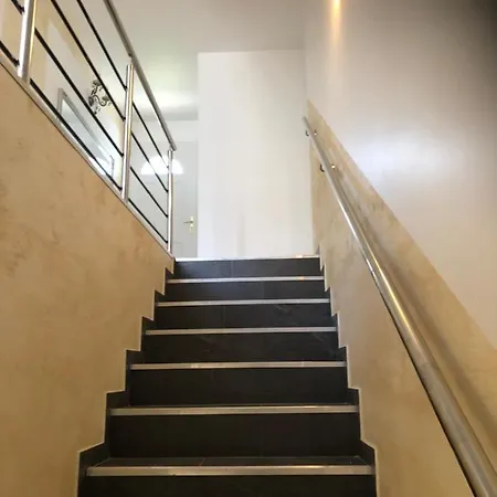 Daire Stef Lunel-Viel