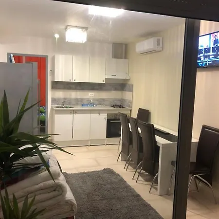 Daire Stef Lunel-Viel